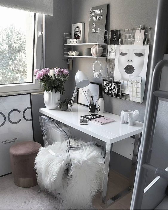 37 Cozy Home Office Ideas for Girls That Will Make You Enjoy Work Time -   18 room decor Lights desks
 ideas