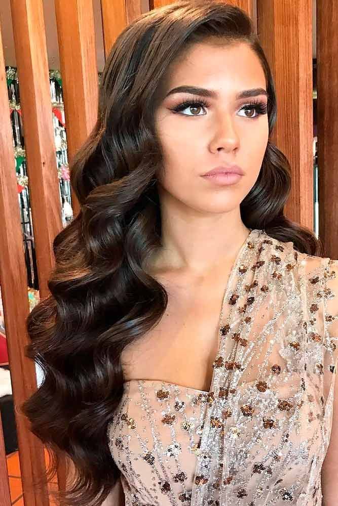 39 Totally Trendy Prom Hairstyles For 2019 To Look Gorgeous -   19 hairstyles Long wavy
 ideas