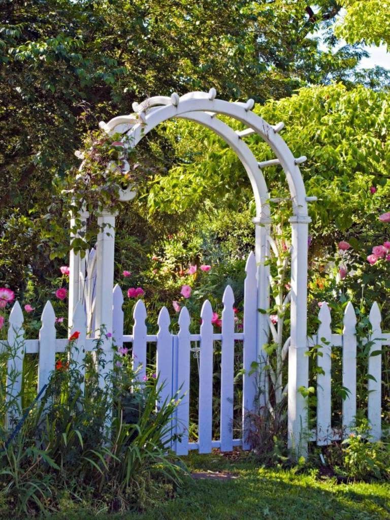 50+ Stunning Cottage Style Garden Ideas to Create the Perfect Getaway Spot -   11 garden design Fence walkways
 ideas