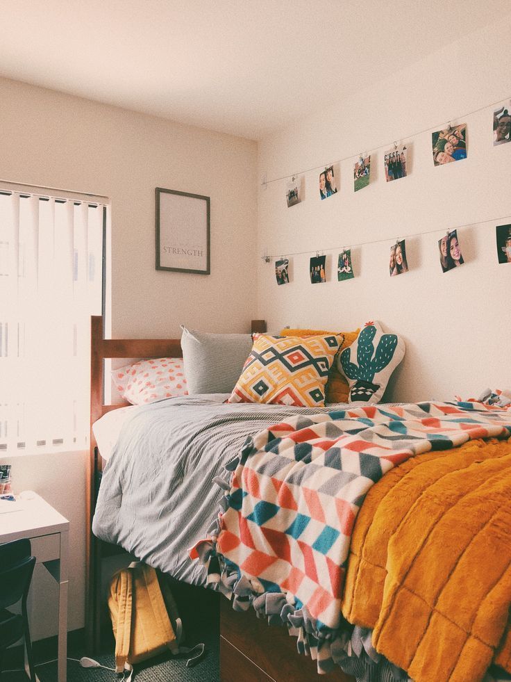 Cute college dorm room idea -   15 room decor Cute organization
 ideas