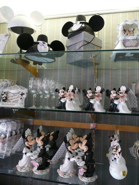 Mickey and Minnie Wedding Supplies -   16 wedding Disney families
 ideas