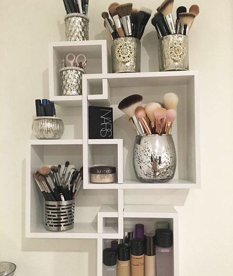13 Beautiful Makeup Room Ideas, Organizer and Decorating -   19 makeup Storage diy
 ideas