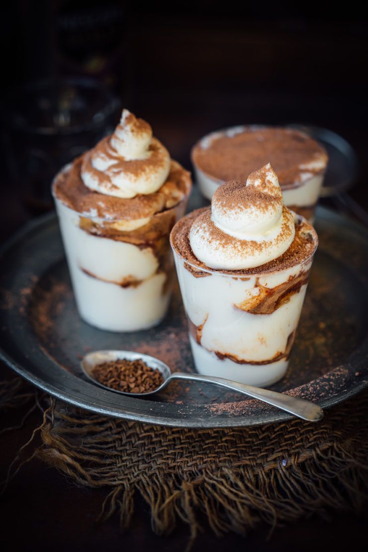 8 desserts Mini cups
 ideas
