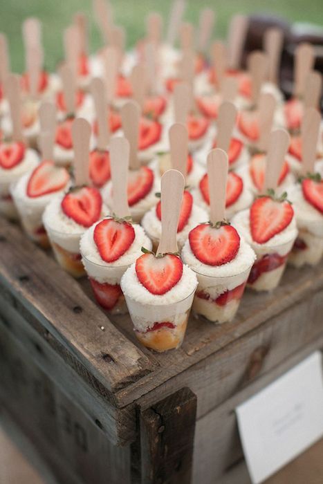12 Amazing Mini-Desserts for Your Wedding -   8 desserts Mini cups
 ideas