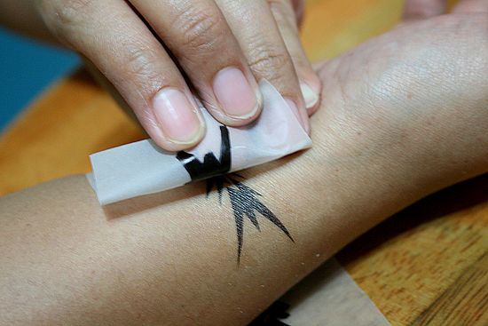 How to Create Your Own Temporary Tattoo: 8 steps