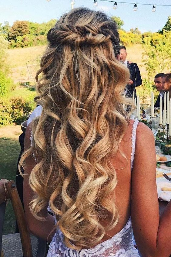 Top 27 Half Up Half Down Wedding Hairstyles for 2019 -   11 hairstyles Festa longo ideas