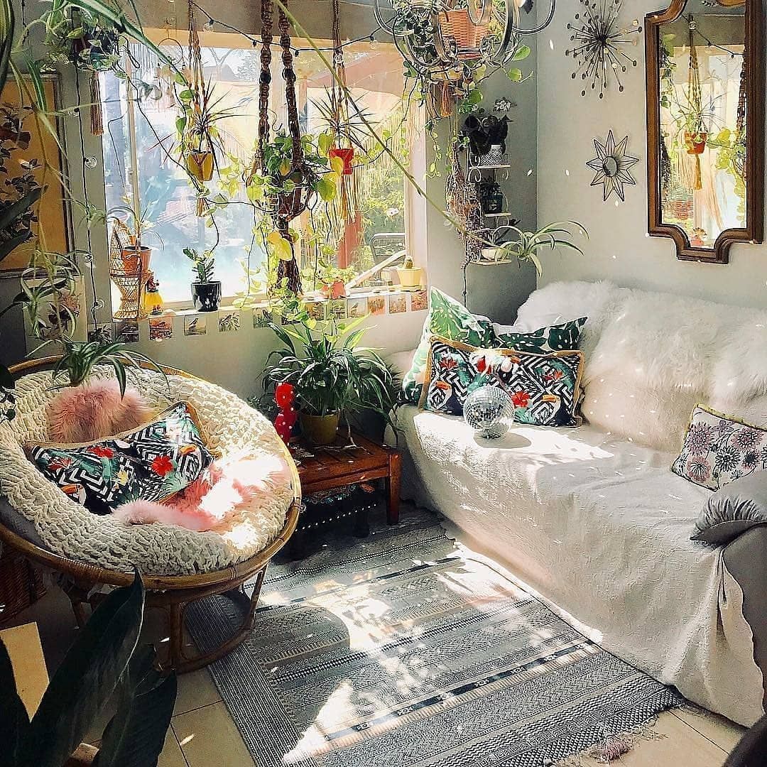 40 Cozy Farmhouse Living Room Decorating Ideas -   11 plants Decoration bohemian style ideas