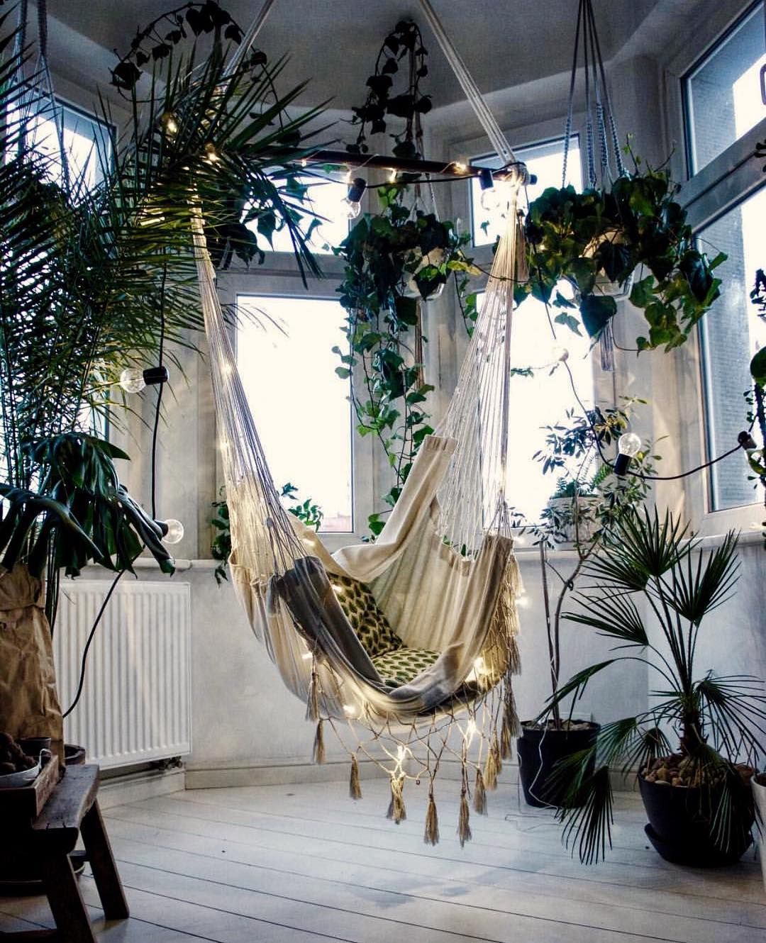 Converting simple rooms to modern bohemian bedroom styles -   11 room decor Plants free people ideas