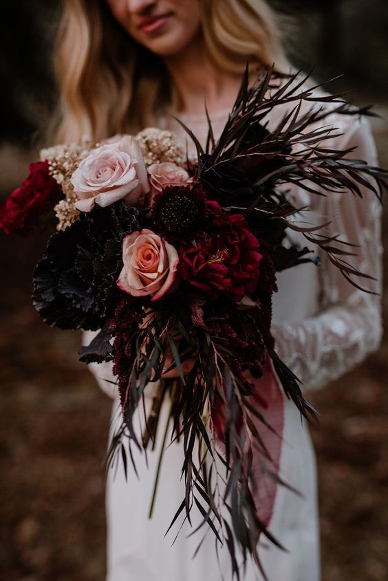 THE RIGHT BOUQUETS MATCH THE BRIDE TO ADD CHARM TO THE WEDDING - Page 4 of 69 -   11 wedding Burgundy bouquet ideas