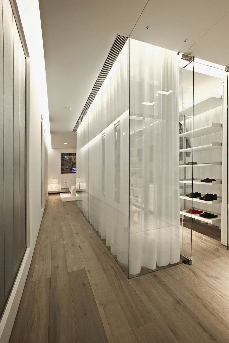 Tanju Ozelgin's Stunning Modern S House -   12 dress Room house ideas