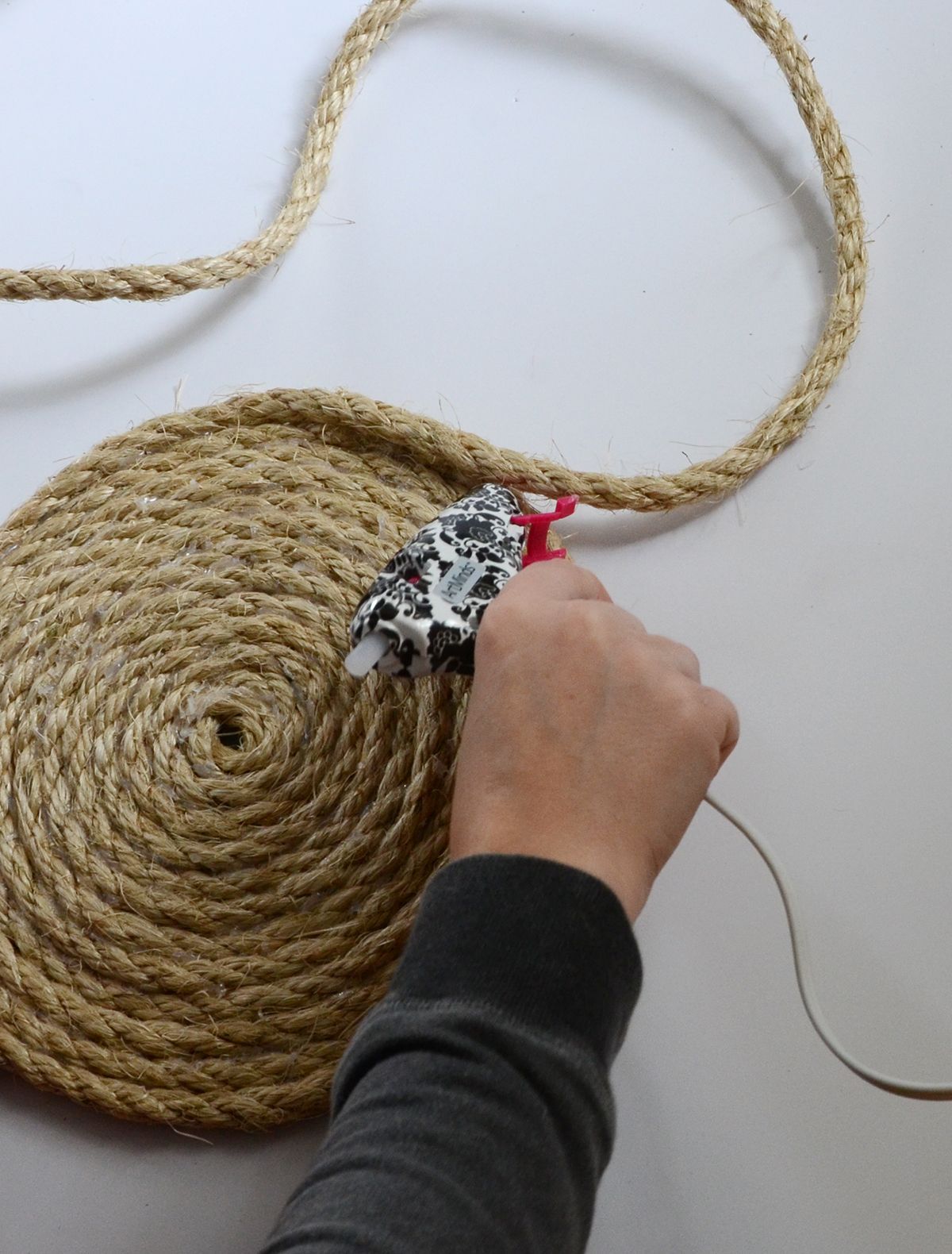 Simple DIY Rope Basket -   14 fabric crafts DIY rope basket ideas