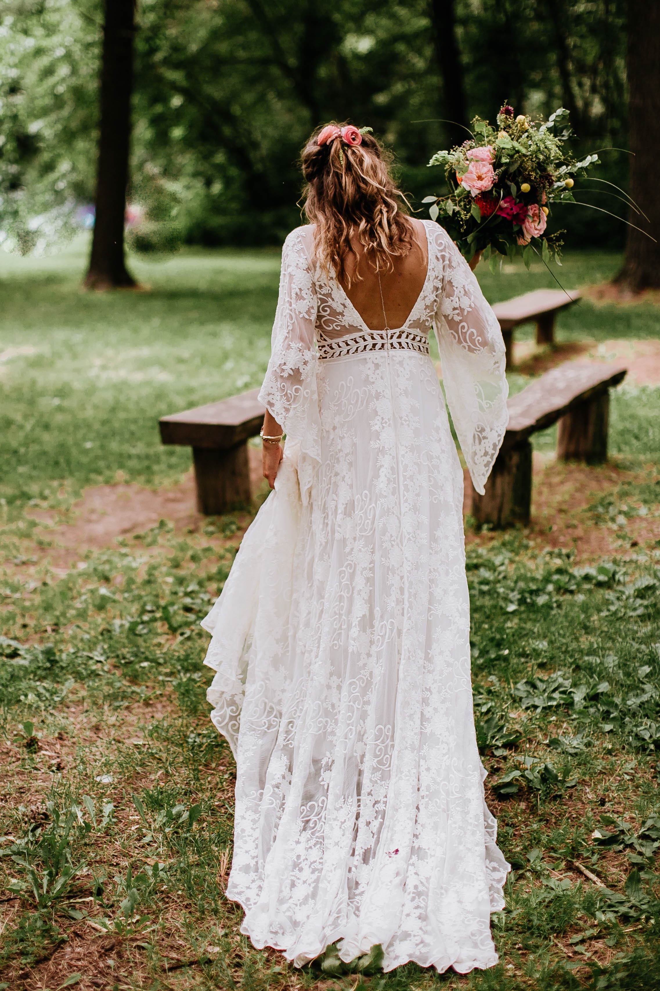 Real Wedding: Shelbi + Sam :: Intimate Backyard Wedding in Belle Sleeve Gown -   15 wedding Boho hippie ideas