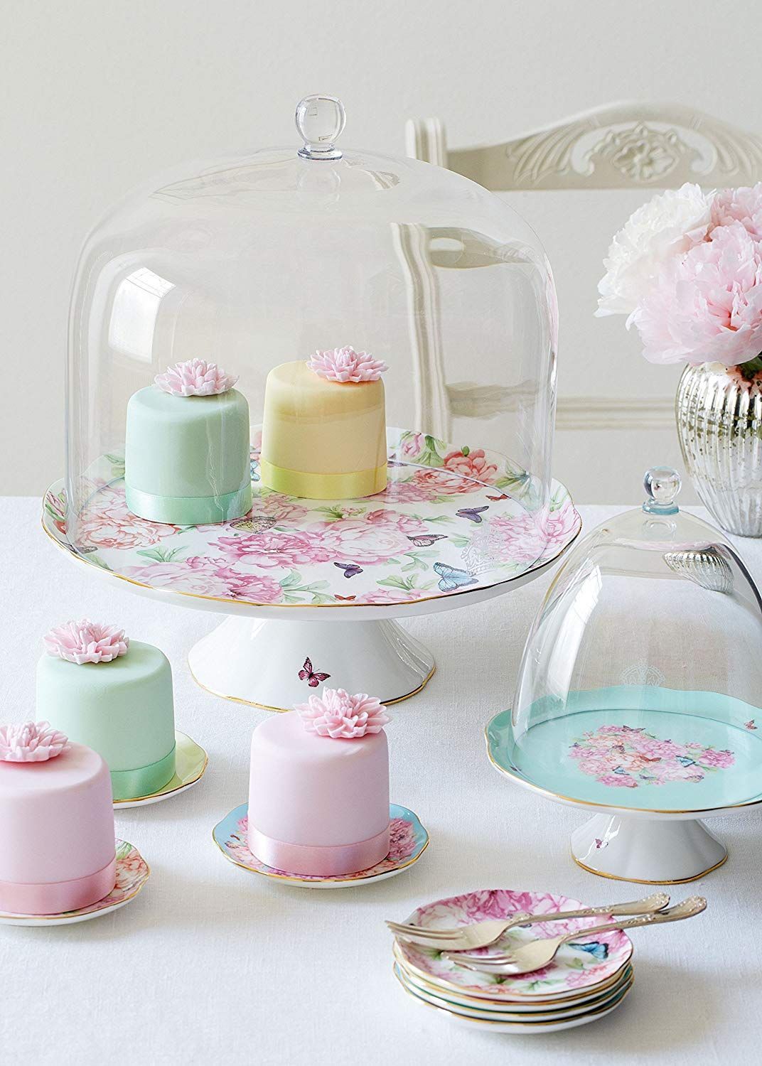 French High Tea Party Style Guide - Perfect Wedding Tea Party Ideas -   16 cake Mini high tea ideas