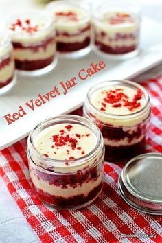 Red velvet cake in a jar, how to make red velvet cake in a jar -   16 cake Mini mason jars ideas