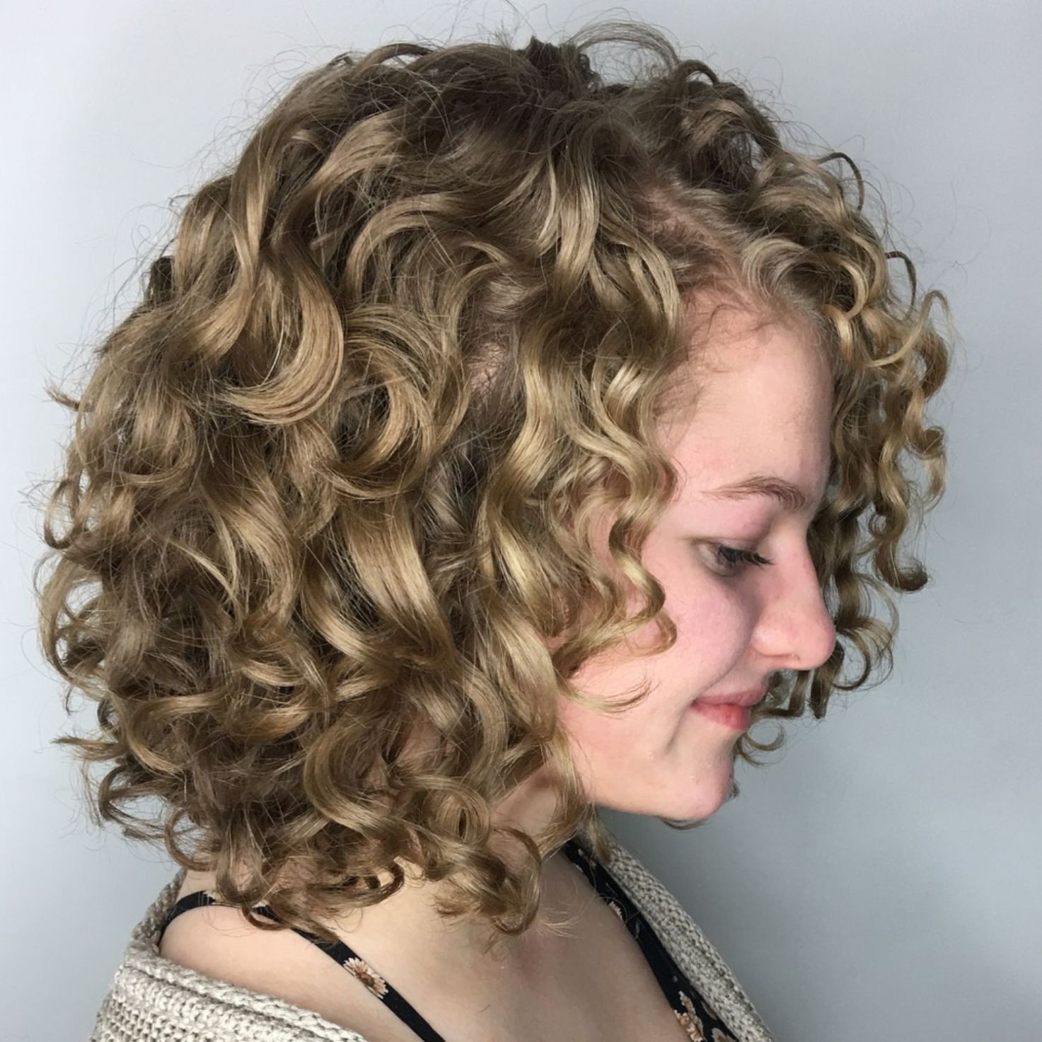 65 Different Versions of Curly Bob Hairstyle -   17 hairstyles Femme boucle ideas