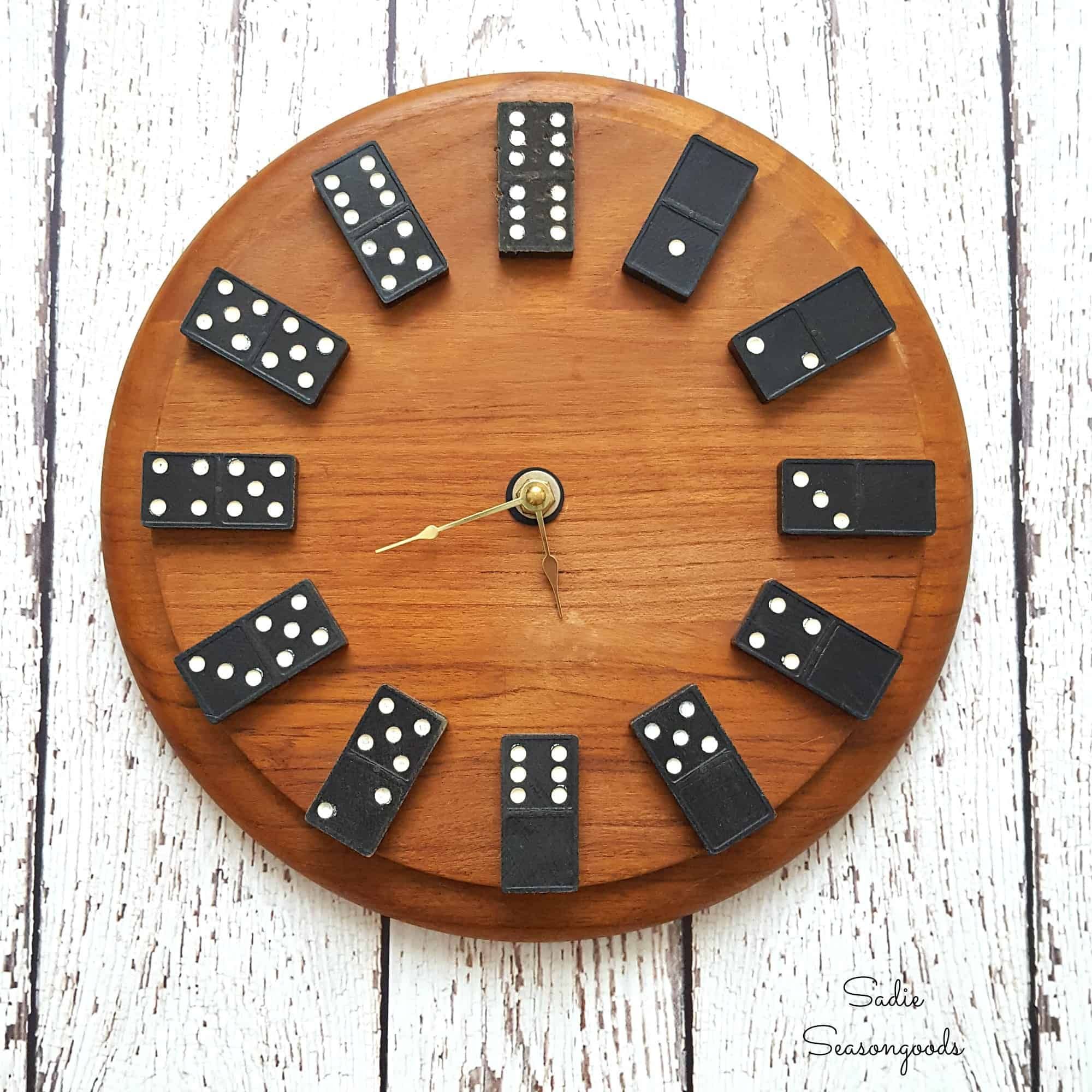 DIY Vintage Domino Wall Clock: A Perfect (and Easy) Gift for Guys! -   19 diy projects For Guys wall art ideas