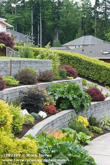 Smart Ideas for Sloped Garden Design Picture 6 -   21 garden design Wall awesome ideas
