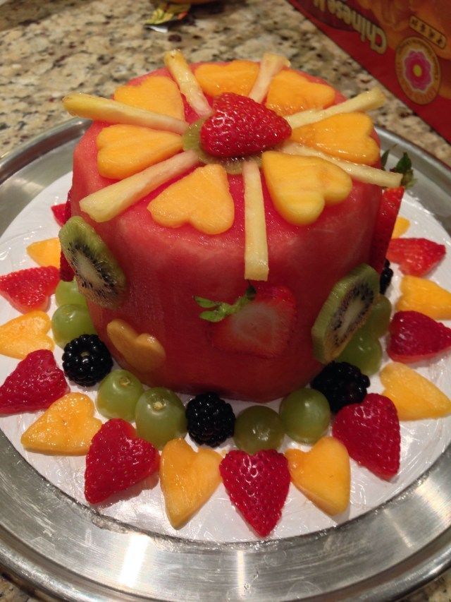 21+ Awesome Picture of Birthday Cake Made Of Fruit -   8 cake Fruit traktatie ideas