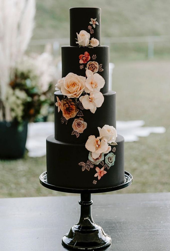 30 Stylish Black Wedding Cakes -   10 wedding Cakes black ideas
