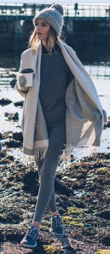10 Chic Athleisure Outfits For The Cold Weather -   12 holiday Outfits cold weather ideas