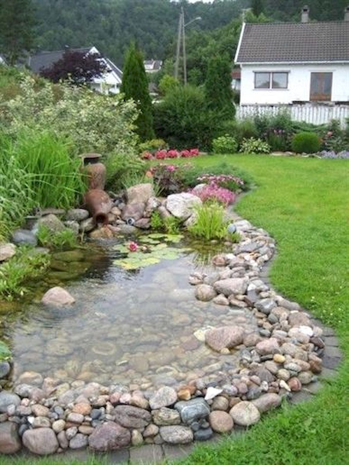 Genius Low Maintenance Rock Garden Design Ideas for Frontyard and Backyard (38 -   14 garden design Low Maintenance ideas