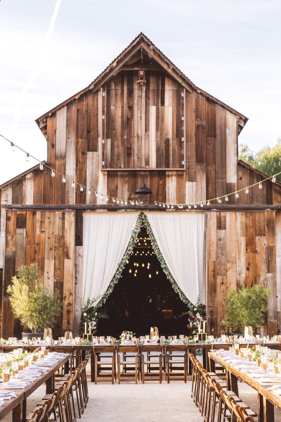 36 Inspirational Rustic Barn Wedding Ideas 2019 -   14 wedding Venues barn ideas