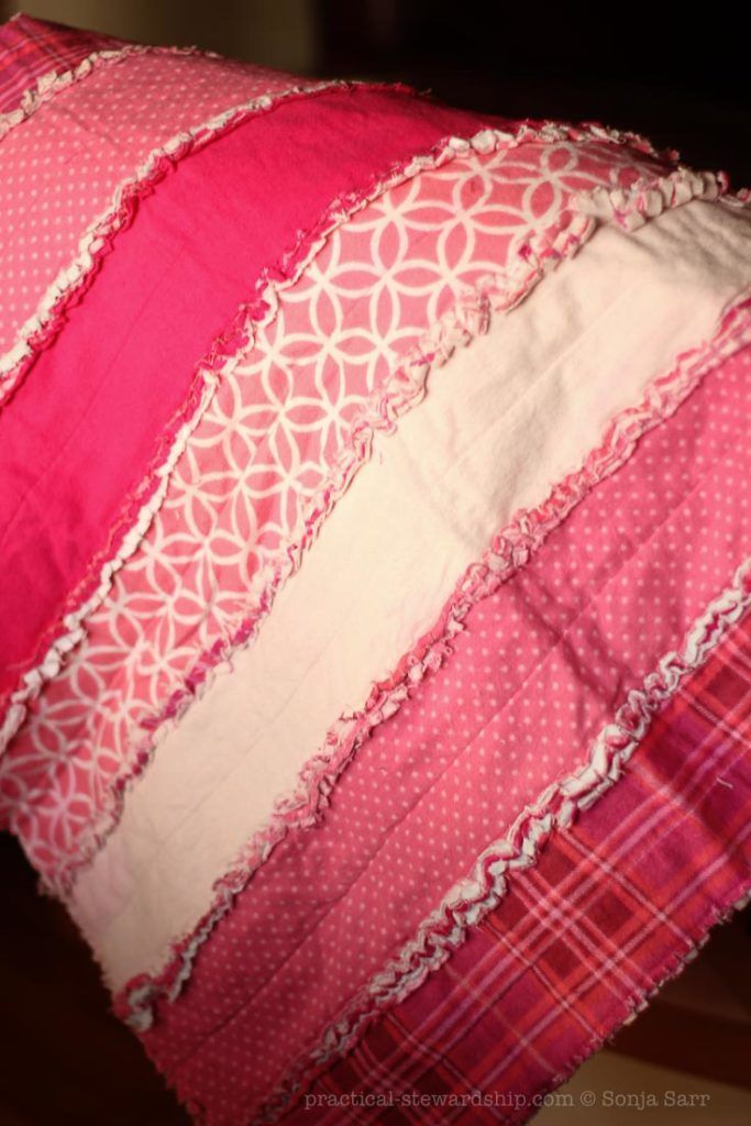 Easy DIY Rag Strip Quilt -   18 fabric crafts Pillows easy diy ideas