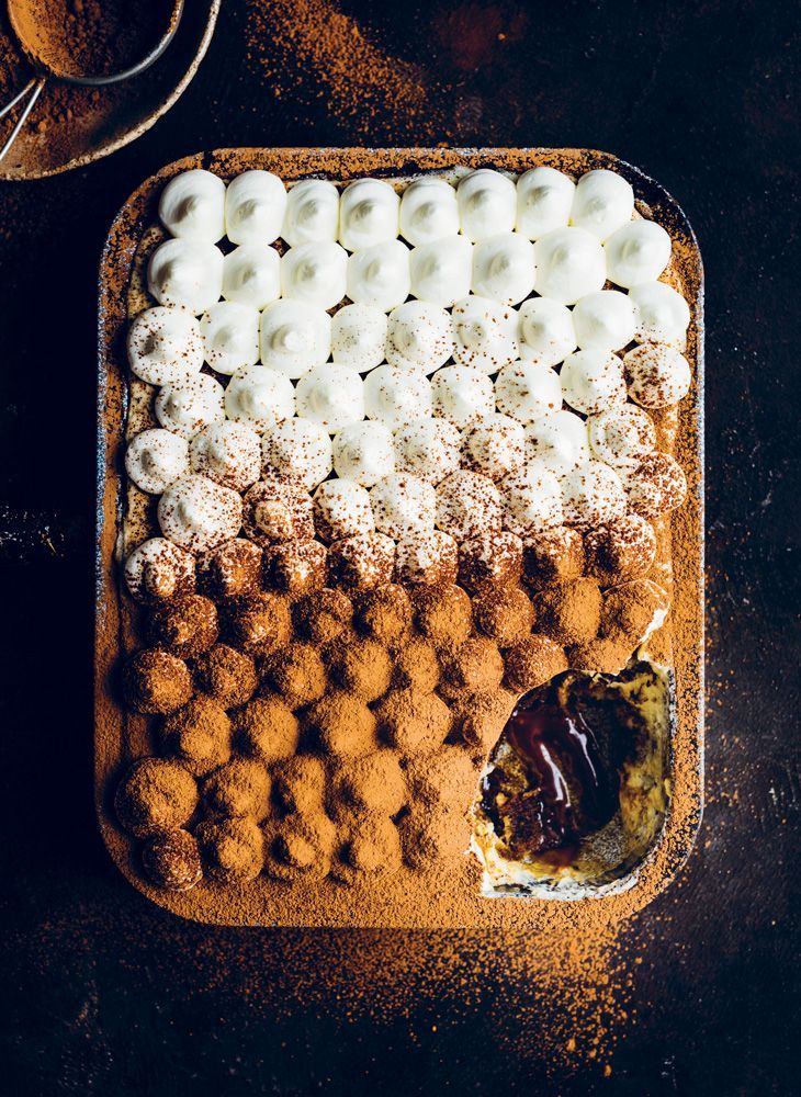 SALTED CARAMEL AND WHITE CHOCOLATE TIRAMISU -   10 desserts Italian honey ideas