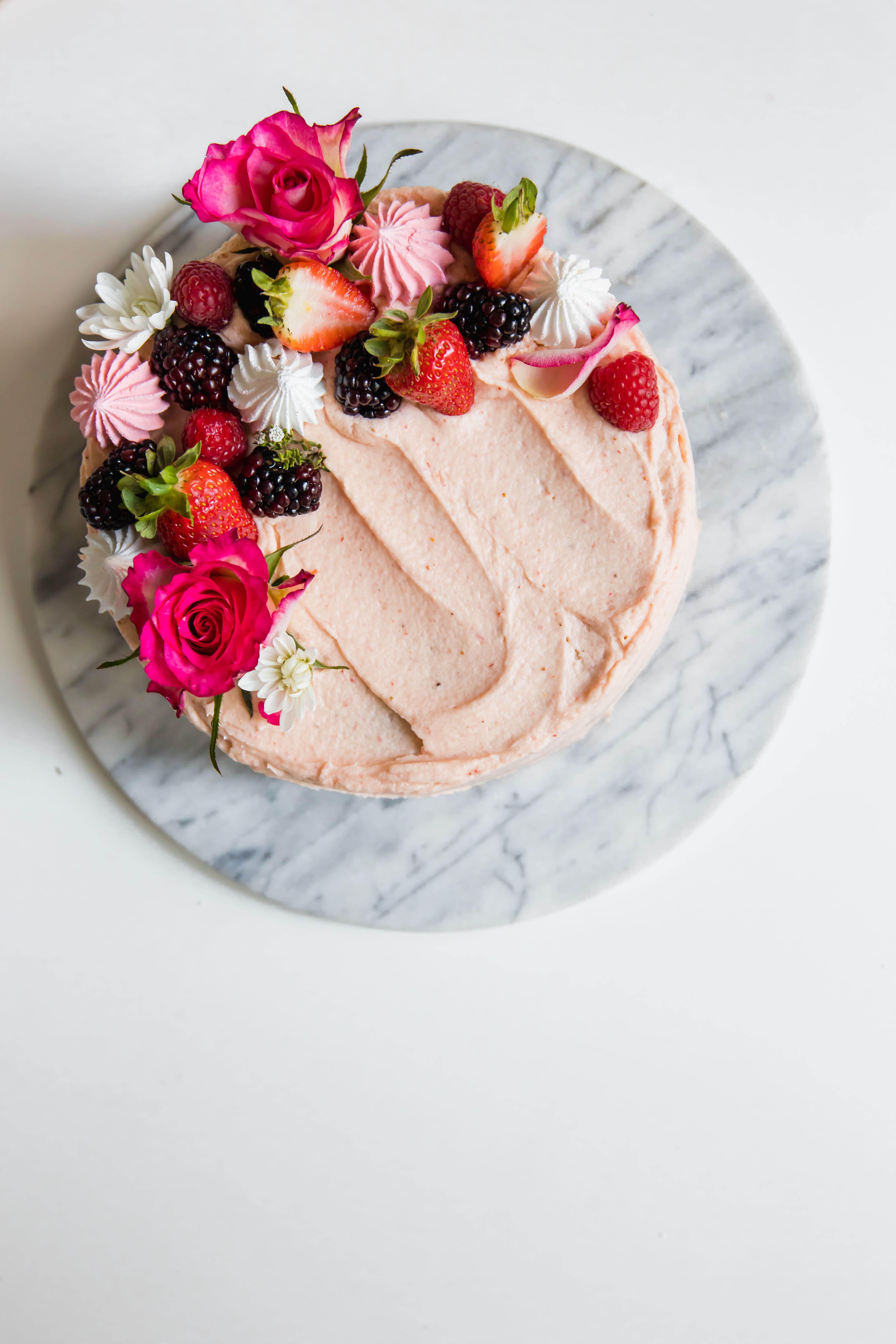 Chocolate Cake with Strawberry Cream Cheese Frosting -   11 cake Strawberry cream ideas