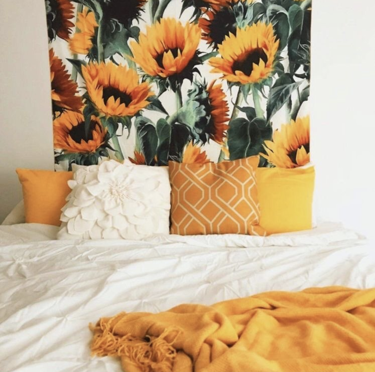 Summer Flower Tapestry -   14 room decor Wall flowers ideas