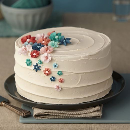How To Decorate A Cake With Frosting -   16 basic cake Decorating ideas