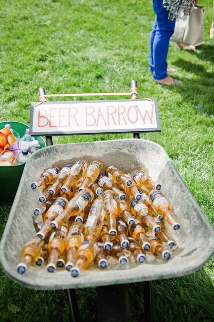 24 Charming Backyard BBQ Wedding Ideas For Low-Key Couples -   17 wedding Backyard bbq ideas