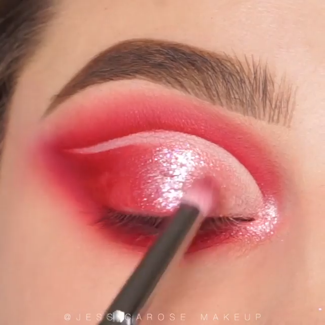 Glam Eye Make-Up Tutorials! -   25 makeup Tips with videos