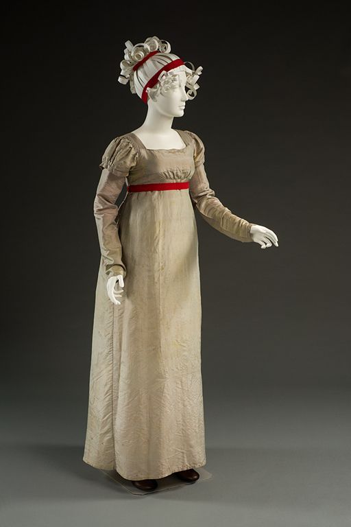 Gown, 1805-1815, textile: English; garment: American -   10 dress Silk 19th century ideas