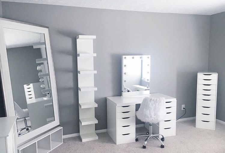 28+ DIY Simple Makeup Room Ideas, Organizer, Storage and Decorating -   10 makeup Glam room ideas