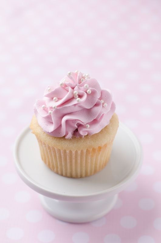 PINK VANILLA CUPCAKE RECIPE -   14 cake Pink icing ideas