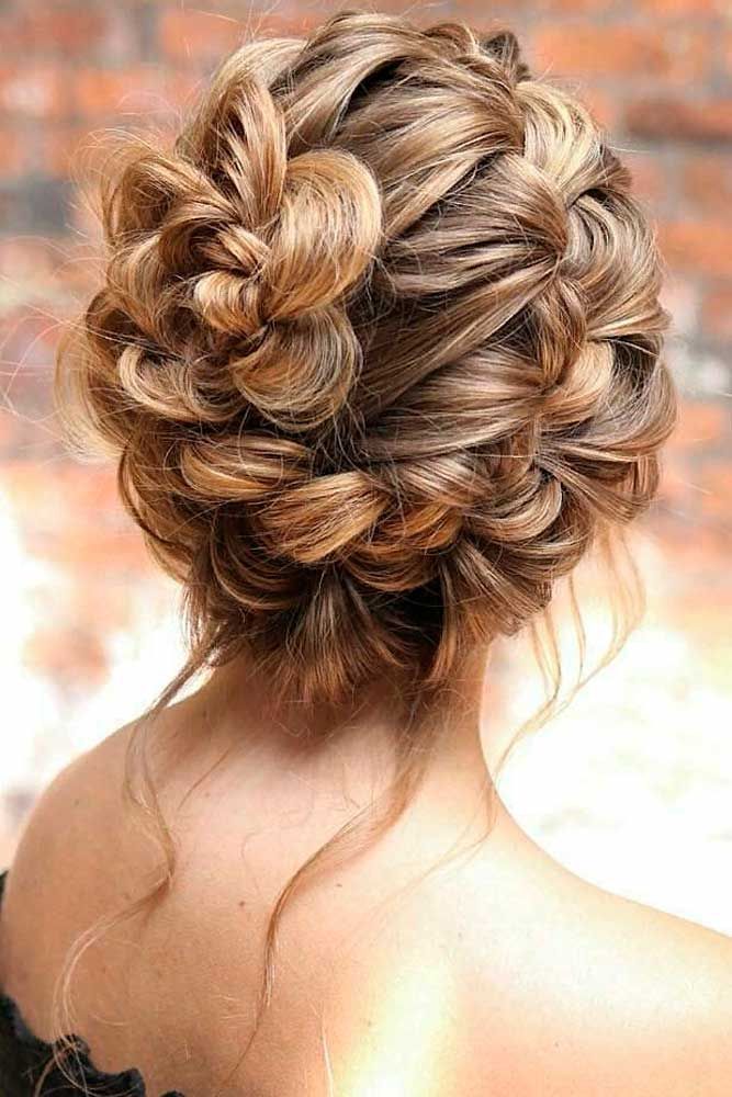 36 Amazing Graduation Hairstyles For Your Special Day -   14 hairstyles Updo graduation ideas