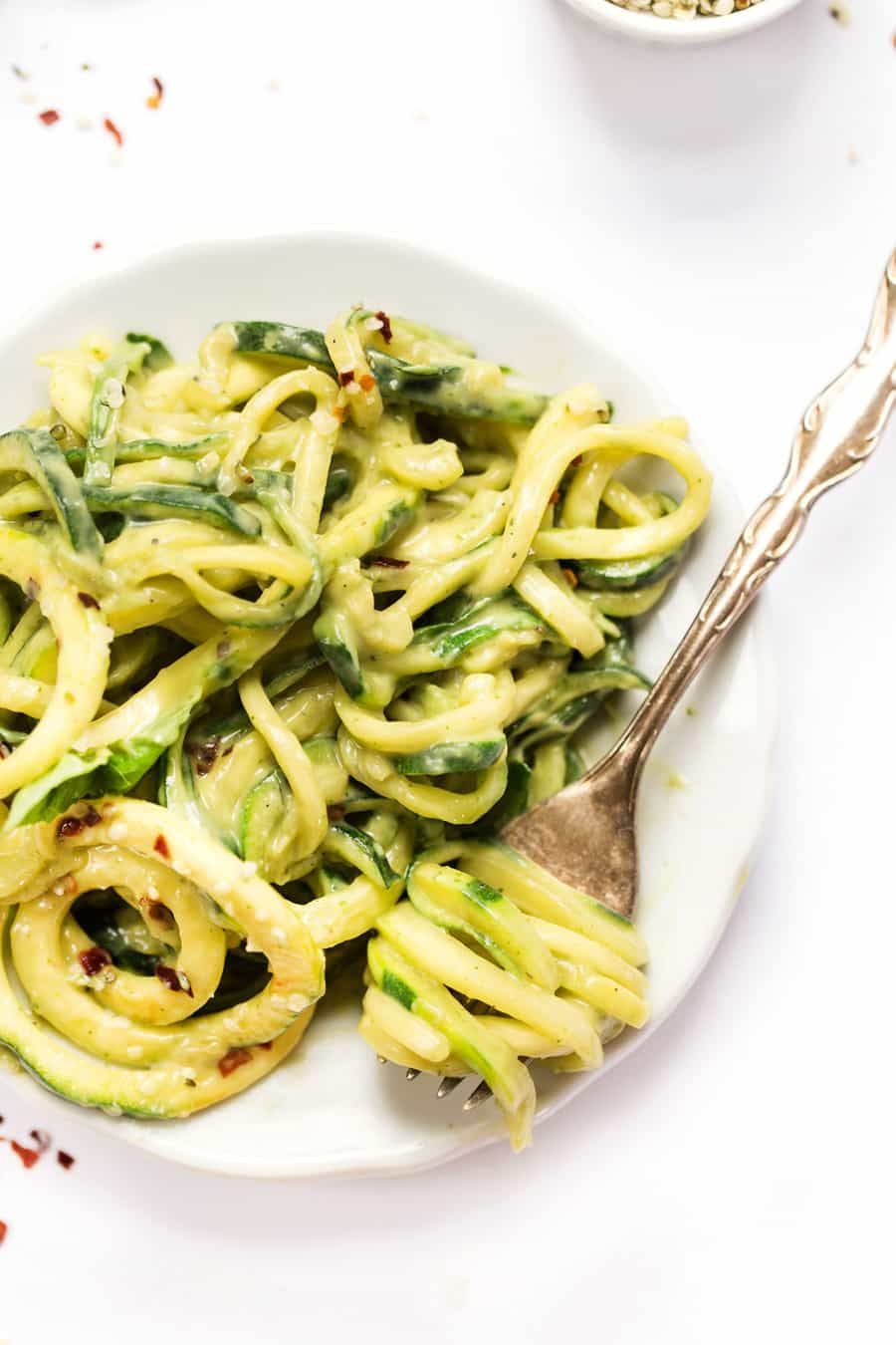 Avocado Alfredo with Zucchini Noodles -   14 healthy recipes Pasta zucchini ideas