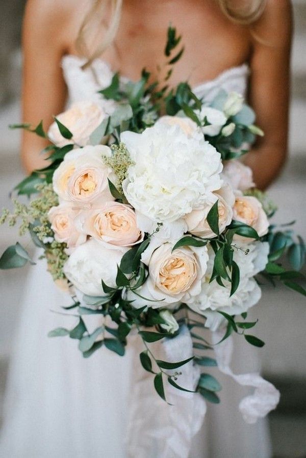 20 Elegant Neutral Wedding Bouquets Ideas for 2020 Trends -   14 wedding Flowers peach ideas