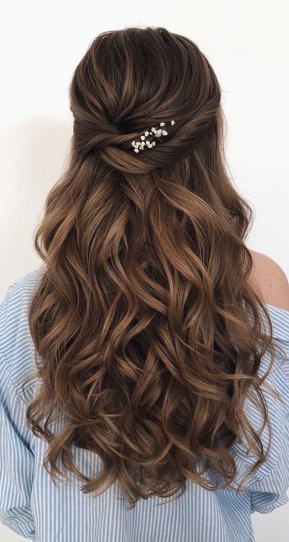43 Gorgeous Half Up Half Down Hairstyles That Perfect For A Rustic Wedding -   15 hairstyles Cool hairdos ideas