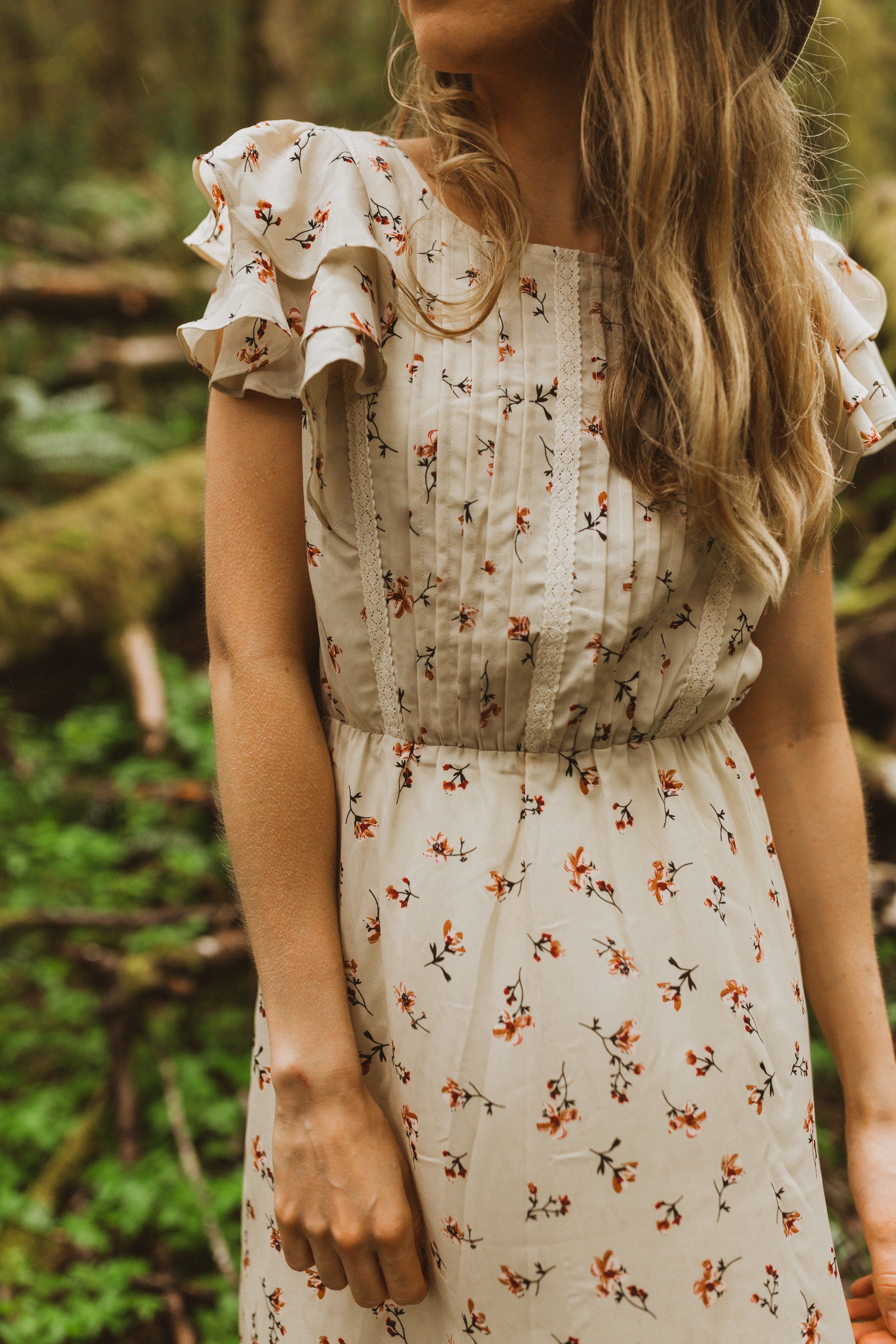 The Impassion Floral Flutter Dress in Cream -   17 dress Simple floral ideas