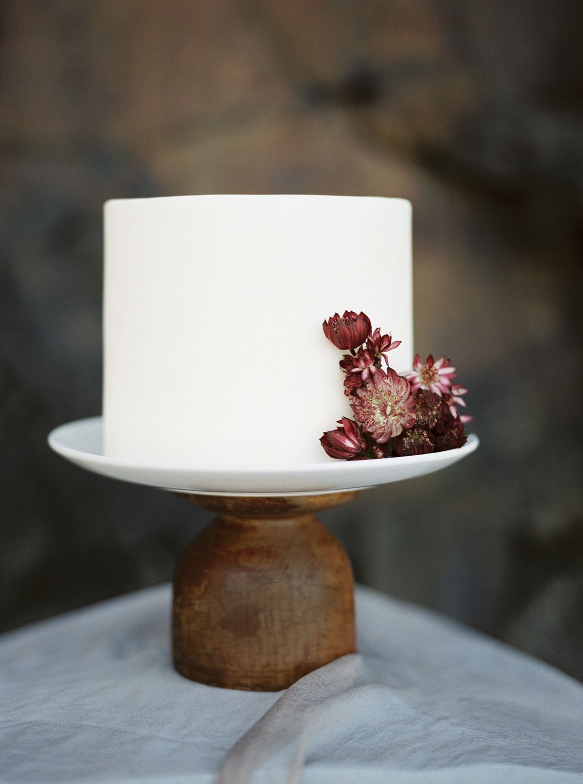 Oregon Coast Wedding Inspiration -   10 minimal cake Simple ideas