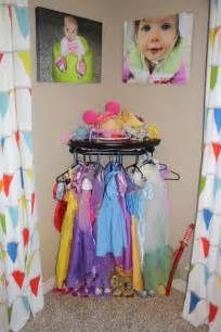 Best 25 Dress Up Area Ideas On Pinterest Dress Up -   11 dress Room quartos ideas