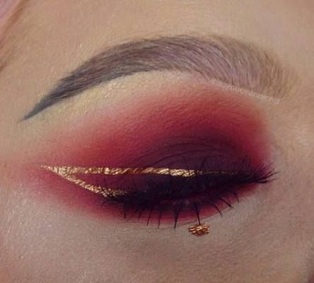 Makeup Eyeshadow Burgundy Gold 61+ Ideas -   12 makeup Gold liner ideas