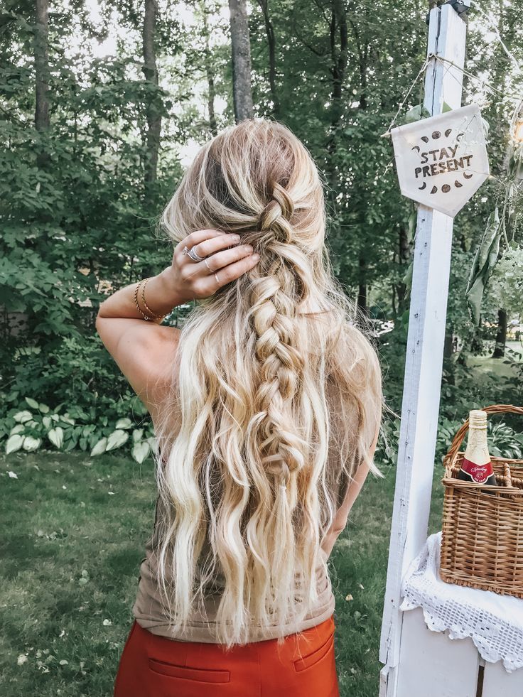 Barefoot Blonde Hair Extensions Review -   13 hairstyles Boho barefoot blonde ideas