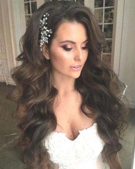 63 Super Ideas Hairstyles For Round Faces Wedding For Women -   14 hair Wedding round face ideas