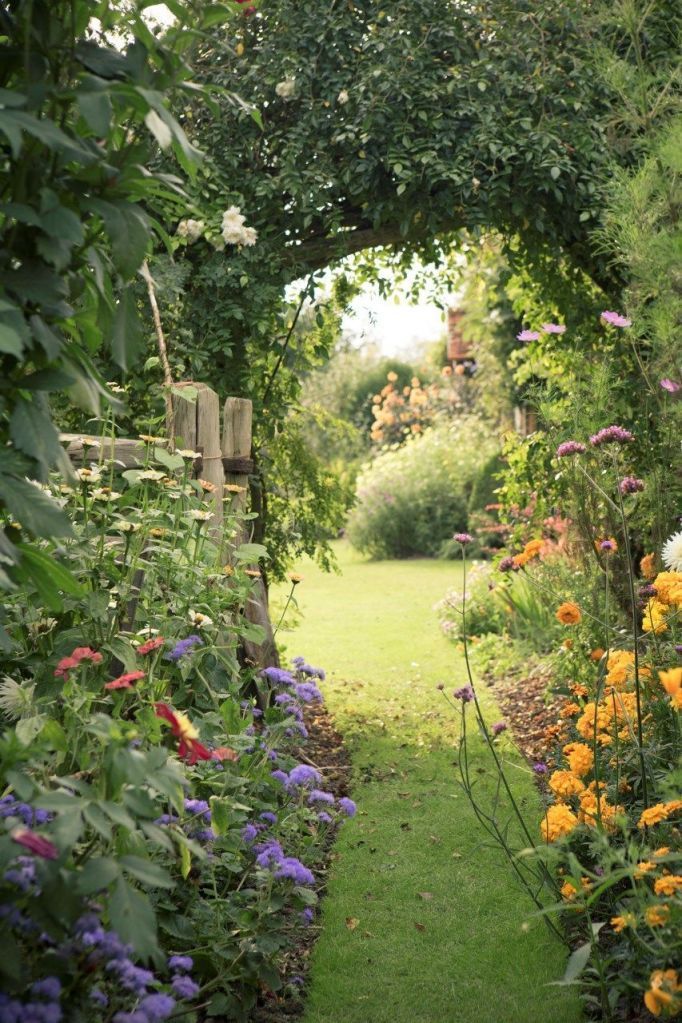 23 Cottage Garden Design Ideas -   16 garden design backyard ideas