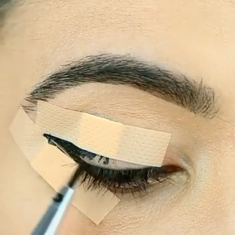 Eyeliner hack рџ?Ќрџ?? -   23 makeup Eyeliner videos ideas