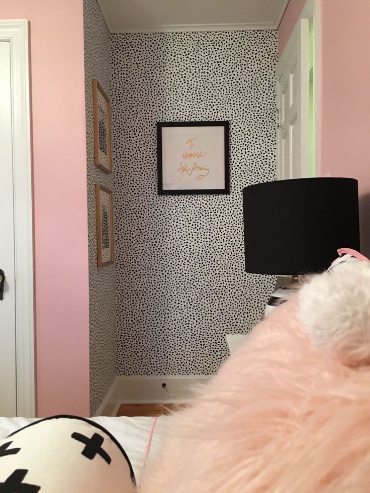 Colors For the Small Bedroom – Black and White Eternity For the Small Bedroom -   14 room decor Black polka dots ideas