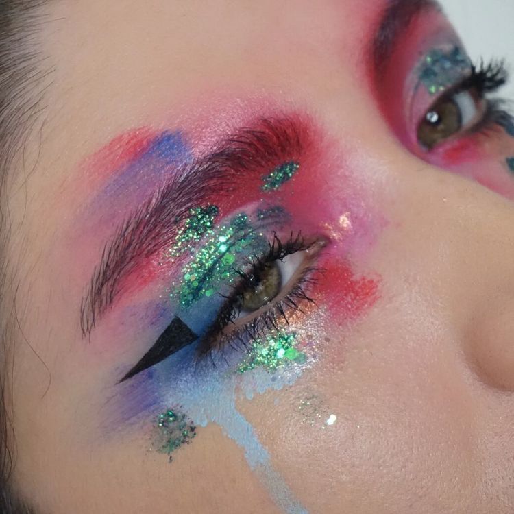 21 Abstract Makeup Looks That Are Totally Selfie-Worthy | I AM & CO® -   15 makeup Art abstract ideas